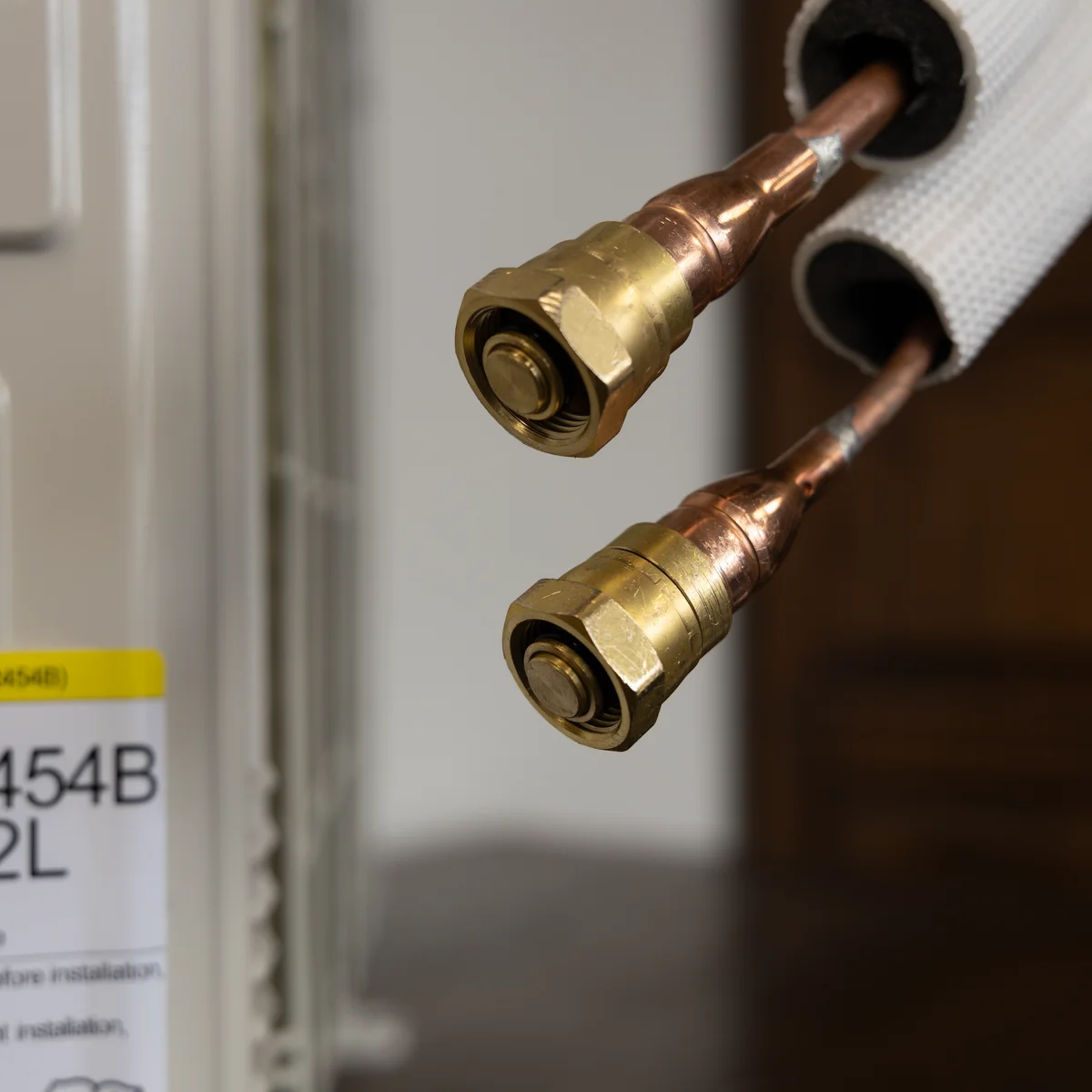 Pre-Charged Lineset Quick-Connect Fittings